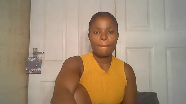 Snapshot of Smoochy_ chatting on 12/11/24, 04:18 Smoochy  online show from 12/11/24, 04:18