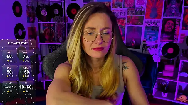 LadyIzabel online show from 12/21/24, 09:01