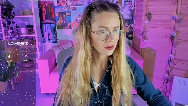 LadyIzabel online show from 01/18/25, 05:31