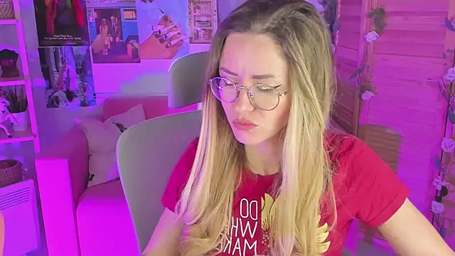 LadyIzabel online show from 01/28/25, 08:25