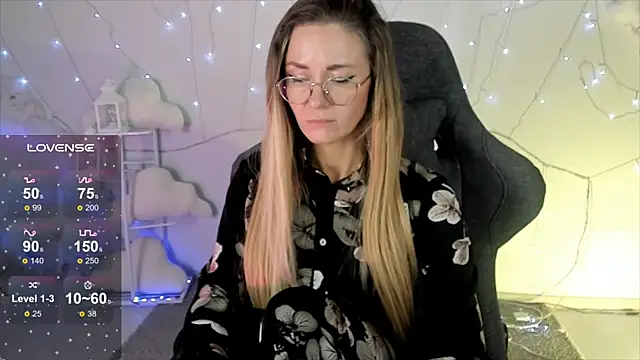 LadyIzabel online show from 02/03/25, 11:31