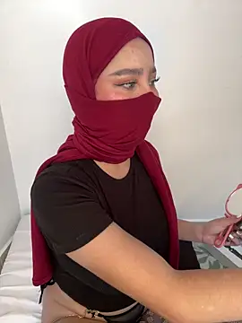 amaal  online show from 12/16/25, 07:41