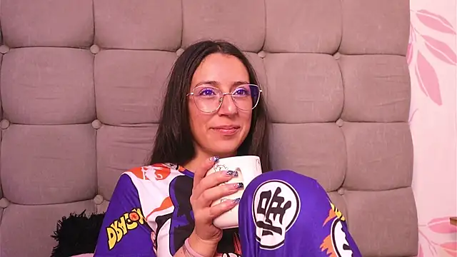 Sweet Sammy  online show from 10/31/25, 04:02