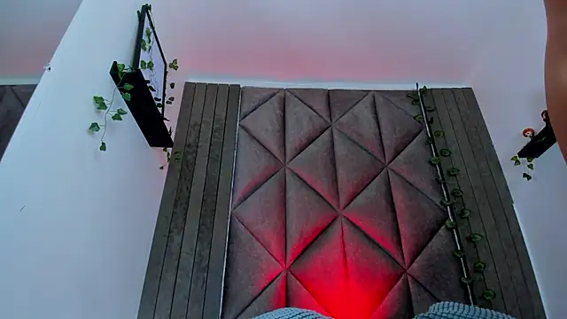 BriaConner  online show from 04/20/26, 01:41