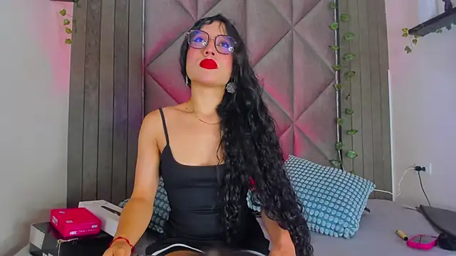 Snapshot of BriaConner_ chatting on 06/16/26, 02:58 BriaConner online show from 06/16/26, 02:58