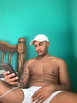 Snapshot of Pinocchiu chatting on 03/21/25, 12:17 Pinocchiu online show from 03/21/25, 12:17