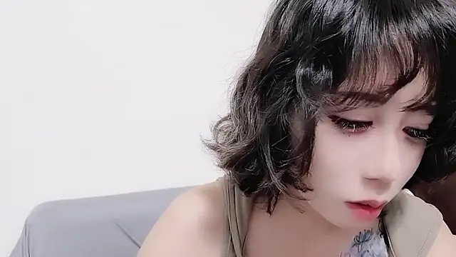 Snapshot of Fine-sand chatting on 07/17/26, 03:50 Fine-sand online show from 07/17/26, 03:50