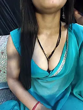 Snapshot of Bulbul_02 chatting on 04/22/26, 05:43 Bulbul 02 online show from 04/22/26, 05:43