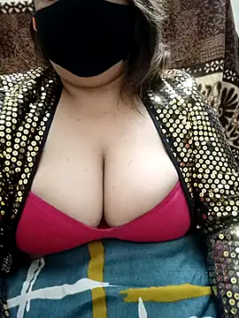 Naughty-Trisha online show from 02/13/25, 04:07