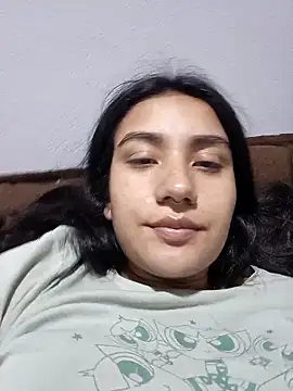 Snapshot of Hellen_Alex chatting on 05/13/26, 02:25 Hellen Alex online show from 05/13/26, 02:25