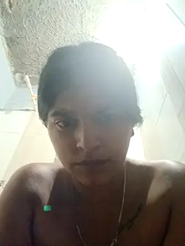 naughty-girl01 online show from 02/06/25, 10:04