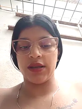 naughty-girl01 online show from 03/06/25, 01:46