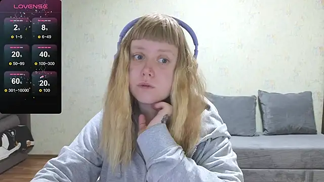June shy0 online show from 05/18/26, 07:03