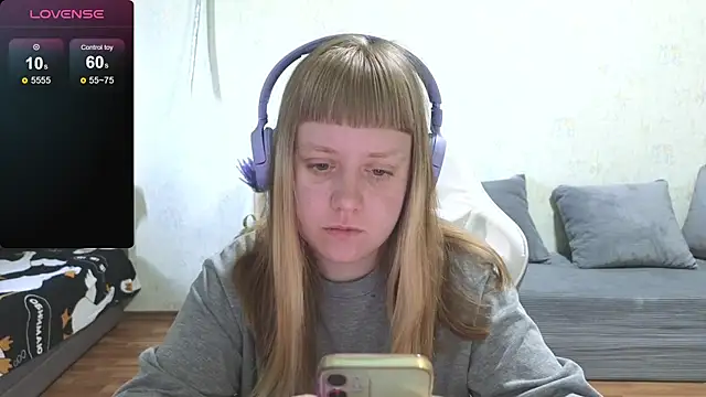 June shy0 online show from 06/08/26, 07:31