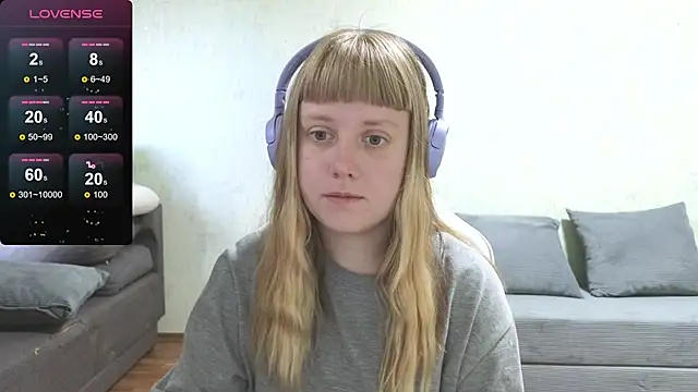 Snapshot of June_shy0 chatting on 07/09/26, 07:12 June shy0 online show from 07/09/26, 07:12