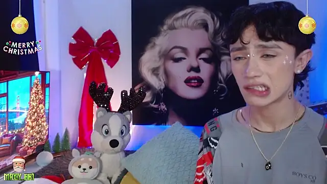 maxiy 001 online show from 12/05/24, 07:49