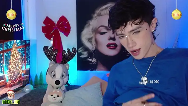 maxiy 001 online show from 12/09/24, 08:23