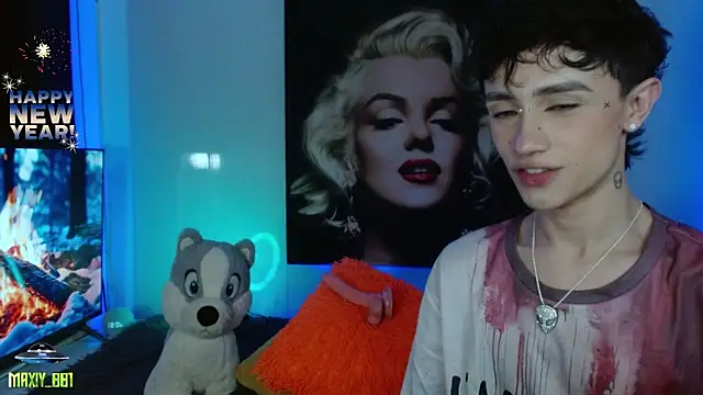 maxiy 001 online show from 01/04/25, 05:37