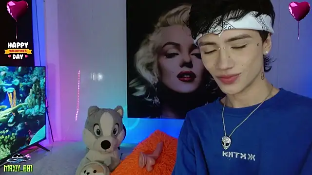 maxiy 001 online show from 02/05/25, 07:18