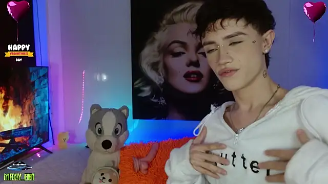 maxiy 001 online show from 02/12/25, 06:19