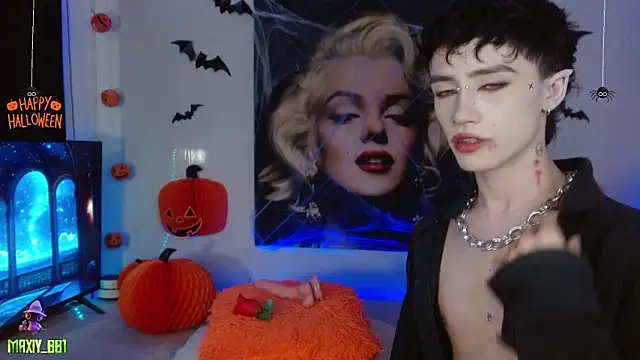 maxiy 001 online show from 10/05/25, 06:01