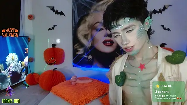 maxiy 001 online show from 10/30/25, 06:15