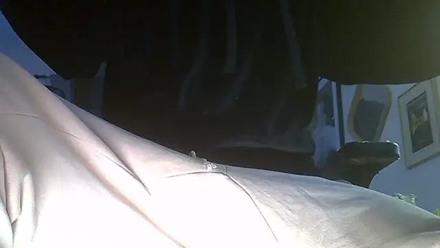 Snapshot of Bigone_uncut chatting on 10/13/25, 03:23 Bigone uncut online show from 10/13/25, 03:23