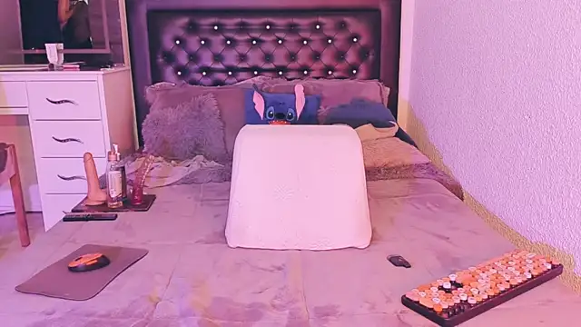 billiesimons2 online show from 03/31/26, 05:46