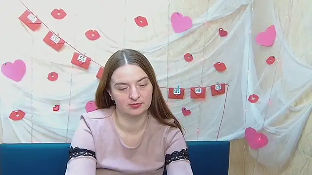 Snapshot of FreyaDak chatting on 02/18/25, 12:15 FreyaDak online show from 02/18/25, 12:15