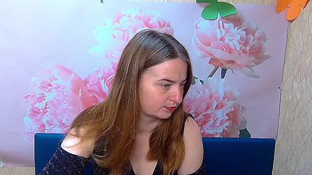 Snapshot of FreyaDak chatting on 09/28/25, 05:02 FreyaDak online show from 09/28/25, 05:02