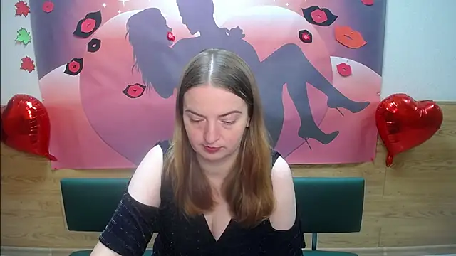 Snapshot of FreyaDak chatting on 10/05/25, 05:06 FreyaDak online show from 10/05/25, 05:06