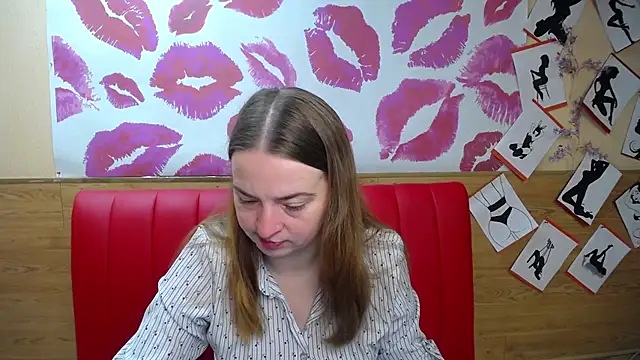 Snapshot of FreyaDak chatting on 10/18/25, 05:10 FreyaDak online show from 10/18/25, 05:10