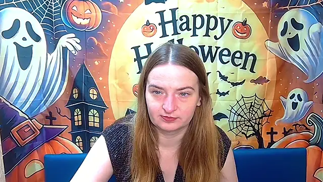 Snapshot of FreyaDak chatting on 10/21/25, 05:02 FreyaDak online show from 10/21/25, 05:02