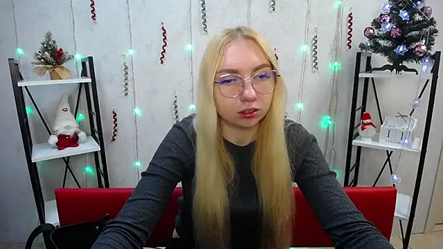 BeatriceFly online show from 01/11/25, 06:14