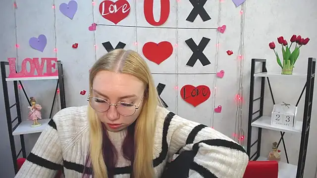 BeatriceFly online show from 01/23/25, 07:11