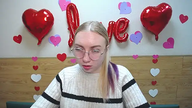 BeatriceFly online show from 01/26/25, 10:23