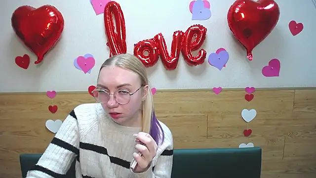 BeatriceFly online show from 01/26/25, 04:30