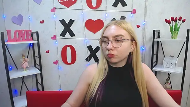 BeatriceFly online show from 02/22/25, 04:09