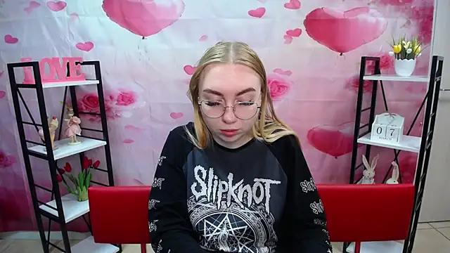 BeatriceFly online show from 03/07/26, 01:30