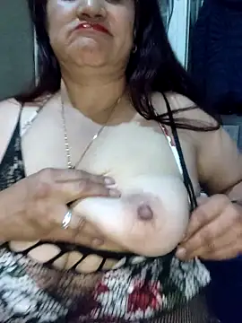 Edged Hot69 online show from 11/08/25, 02:12