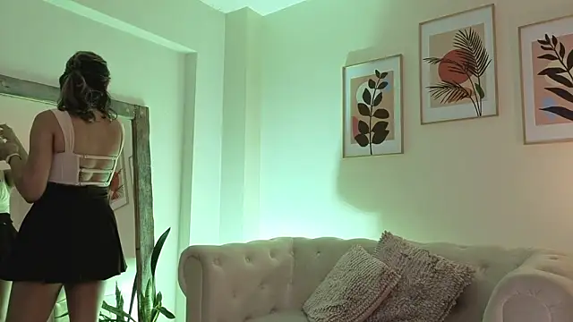 DahianaWalcott online show from 03/02/26, 05:53