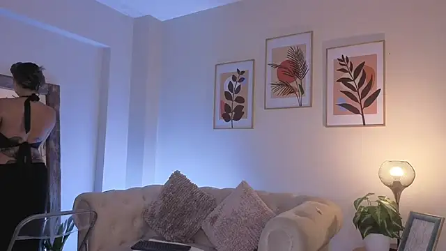 DahianaWalcott online show from 03/13/26, 04:57