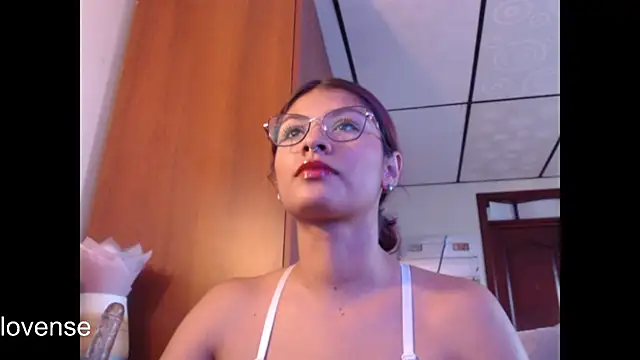 hanna beili online show from 07/03/26, 05:41