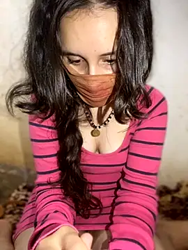 Snapshot of Chahrazad66 chatting on 10/09/25, 01:25 Chahrazad66 online show from 10/09/25, 01:25