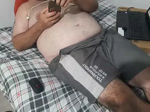 mfreitas005 online show from 02/13/25, 11:47