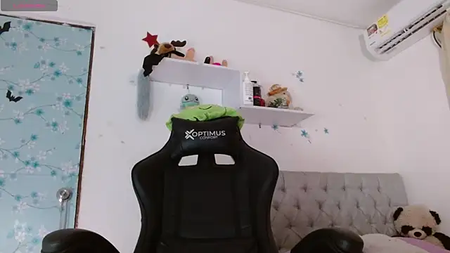 miss valery2 online show from 12/04/25, 04:33