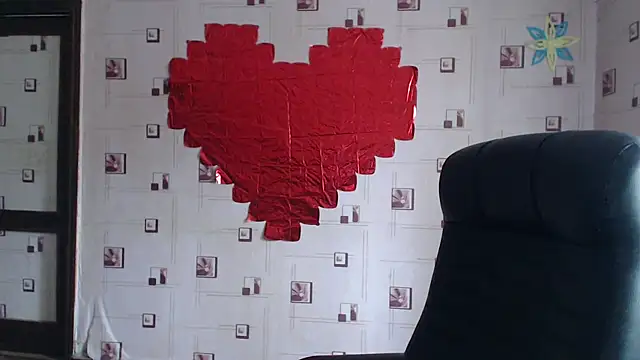 Snapshot of TasyaBigTTs chatting on 03/02/25, 11:50 TasyaBigTTs online show from 03/02/25, 11:50