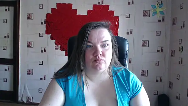 Snapshot of TasyaBigTTs chatting on 03/20/25, 12:32 TasyaBigTTs online show from 03/20/25, 12:32