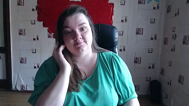 Snapshot of TasyaBigTTs chatting on 03/22/25, 01:19 TasyaBigTTs online show from 03/22/25, 01:19