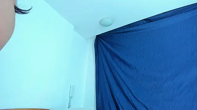 emiily15   online show from 01/06/25, 09:11